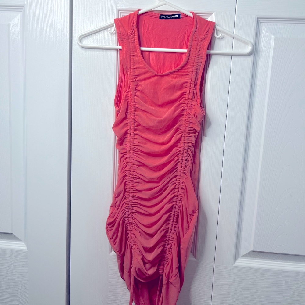 FASHION NOVA RUCHED MESH CORAL MINI DRESS - Picture 3 of 5